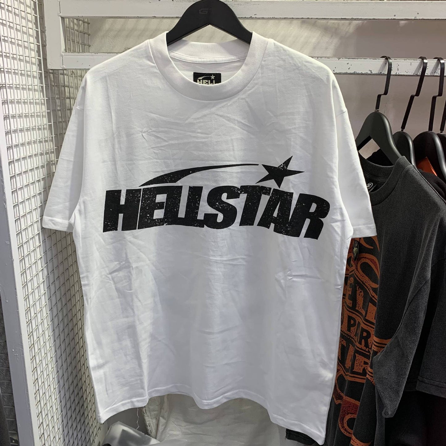 High Quality Men's T-shirts Fashion Trend Loose Thick Fabric Short Sleeve New T-shirt Big V T-shirt