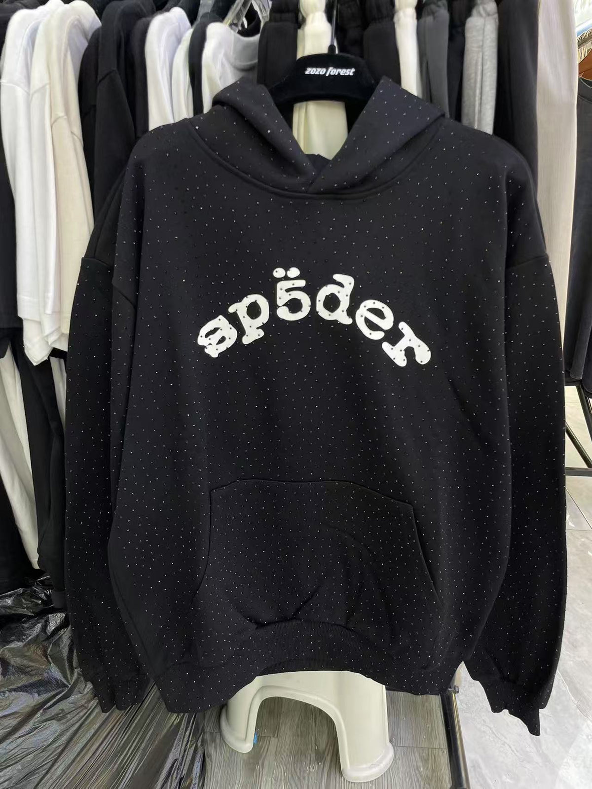 USA Warehouse 3-5 Days Shop premium streetwear and activewear — including T-shirts, hoodies, shorts, joggers, jackets, leggings, and sports bras.