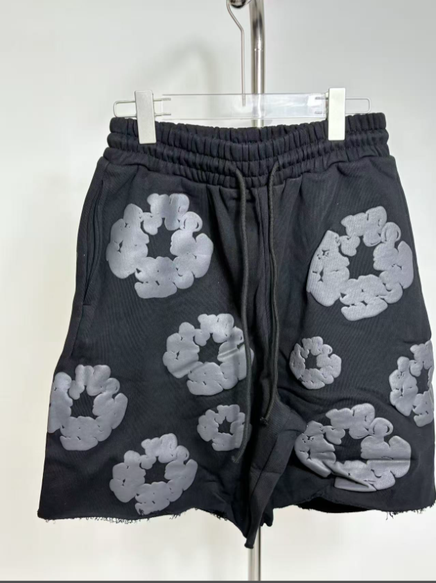 USA Warehouse 3-5 Days Shop premium streetwear and activewear — including T-shirts, hoodies, shorts, joggers, jackets, leggings, and sports bras.
