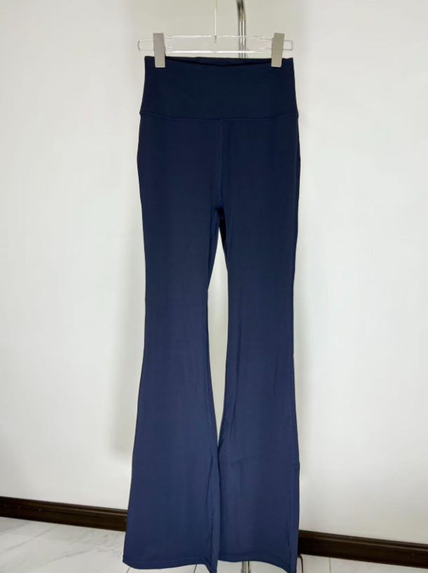 USA Warehouse 3-5 Days Shop premium streetwear and activewear — including T-shirts, hoodies, shorts, joggers, jackets, leggings, and sports bras.