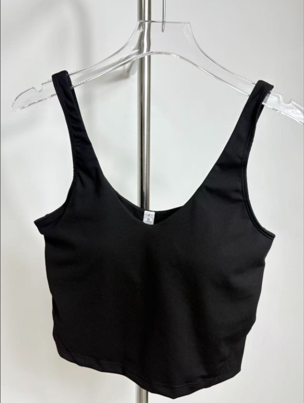 USA Warehouse 3-5 Days Shop premium streetwear and activewear — including T-shirts, hoodies, shorts, joggers, jackets, leggings, and sports bras.