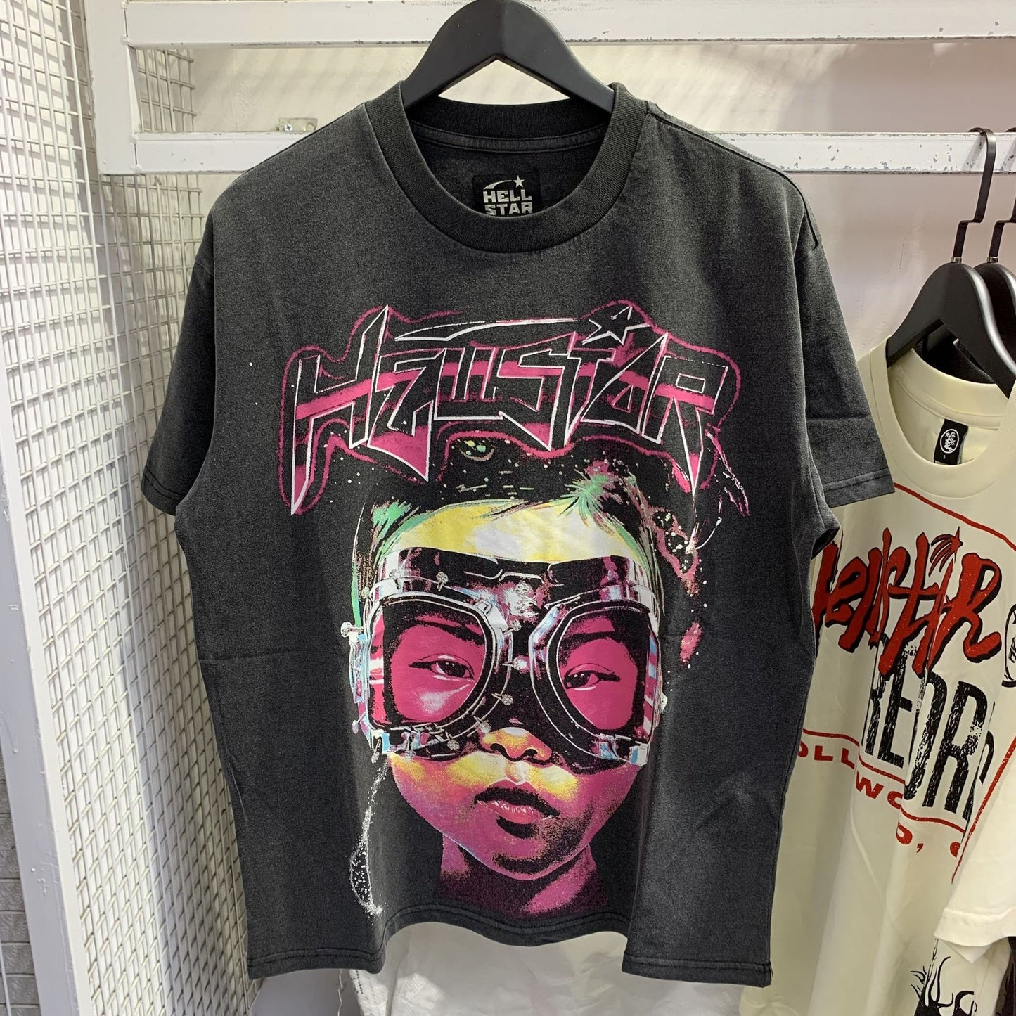 High Quality Men's T-shirts Fashion Trend Loose Thick Fabric Short Sleeve New T-shirt Big V T-shirt